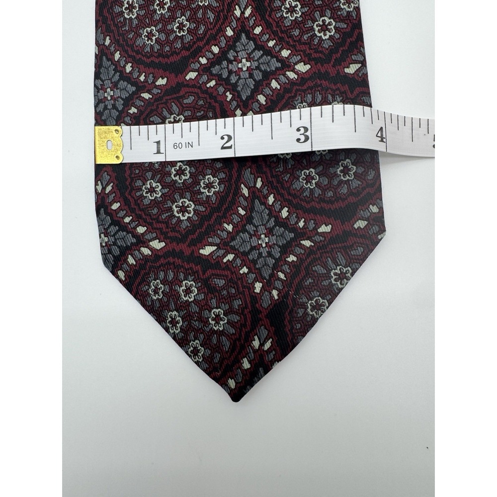 Talbots‎ Studio Silk Tie Red Gray Medallion Floral Classic Necktie USA - Picture 4 of 11